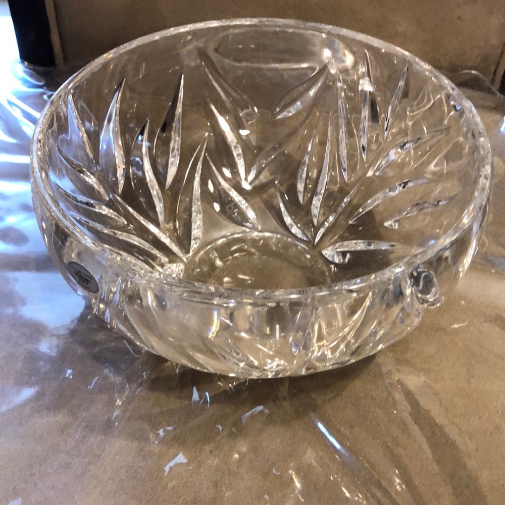 Gorgeous Star Style Crystal Bowl 💫 - Picture 1 of 5